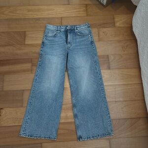 H&M Light Blue Women's Cropped Jeans